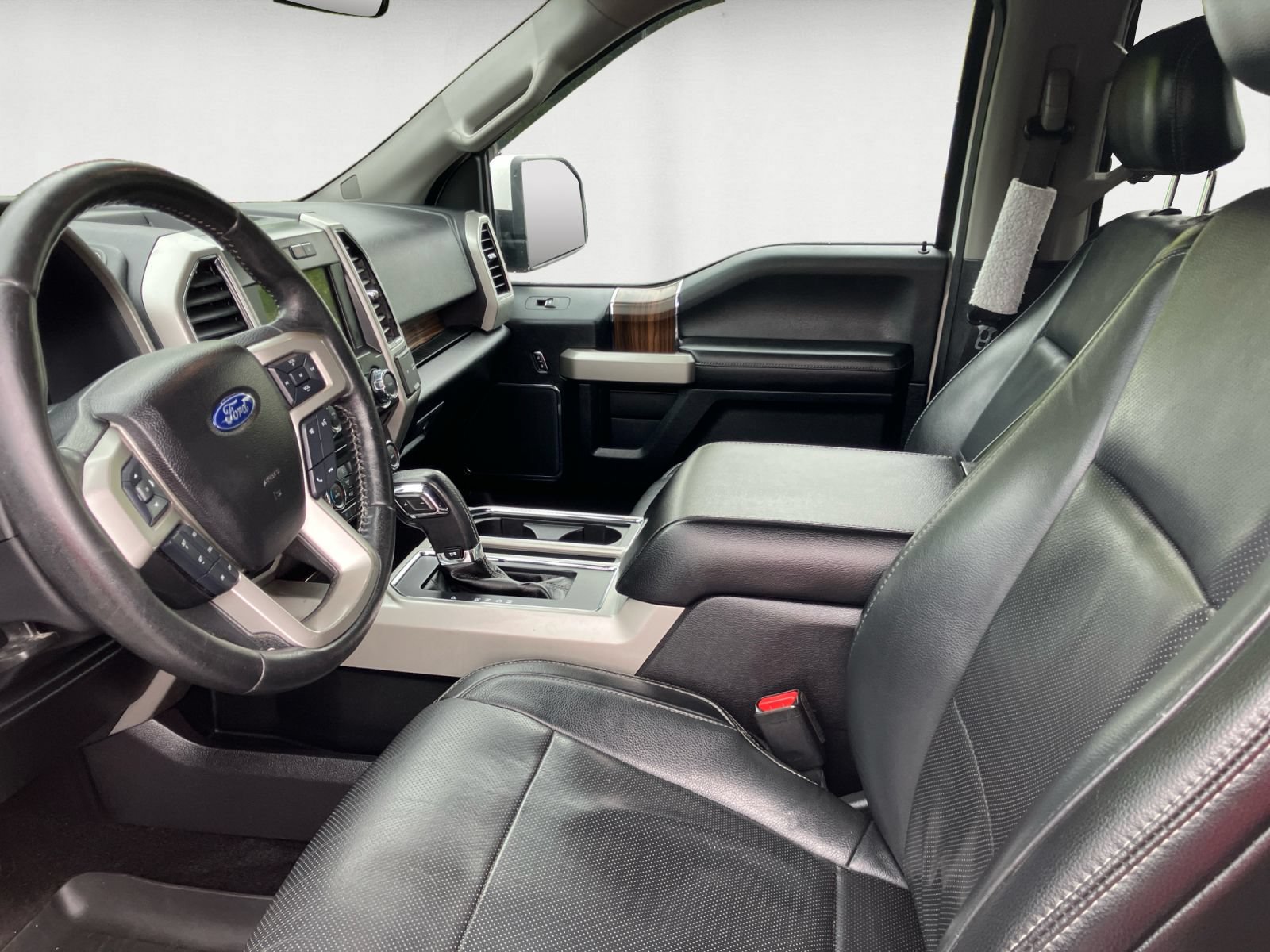 Used 2017 Ford F150 Lariat AWD/4WD image 12