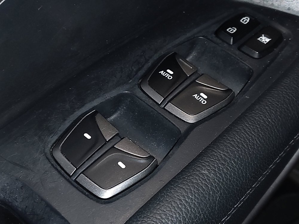 Used 2015 Hyundai Santa Fe Sport 2.0T image 27