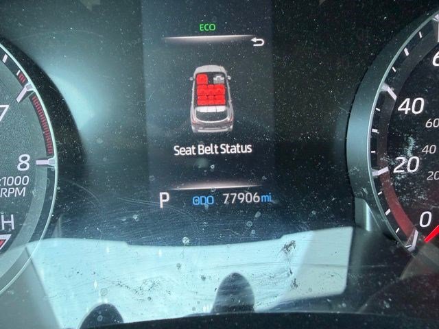 Used 2021 Toyota Highlander LE AWD/4WD image 16