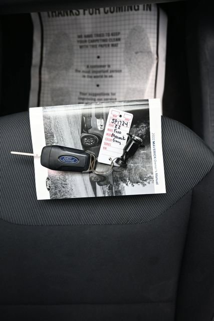 Used 2022 Ford Maverick XL w/ Equipment Group 100A Standard image 9