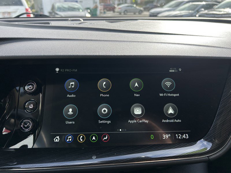 Used 2022 Buick Envision Essence w/ Technology Package I image 23