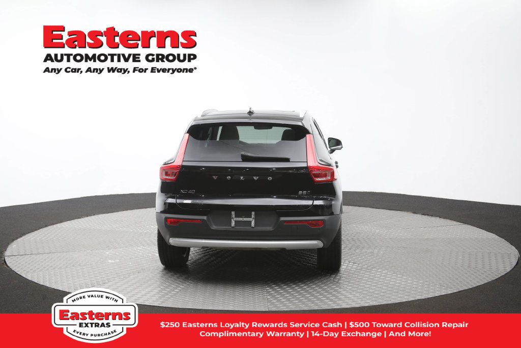 Used 2023 Volvo XC40 B5 Plus AWD/4WD image 39