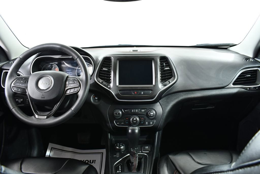 Used 2022 Jeep Cherokee Trailhawk w/ Comfort/Convenience Group AWD/4WD image 7