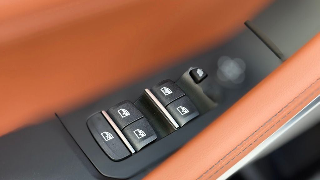 New 2027 BMW X6 M60i AWD/4WD image 13