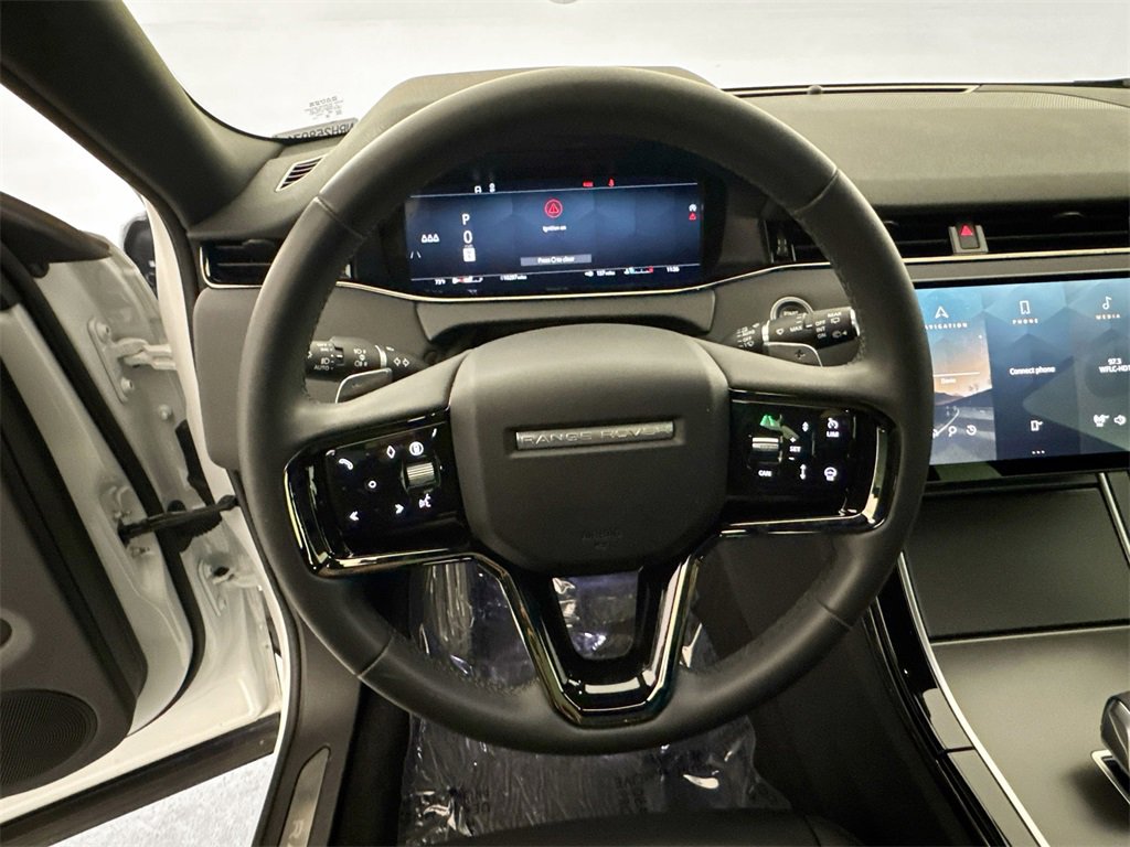 Certified 2024 Land Rover Range Rover Evoque Dynamic SE image 11