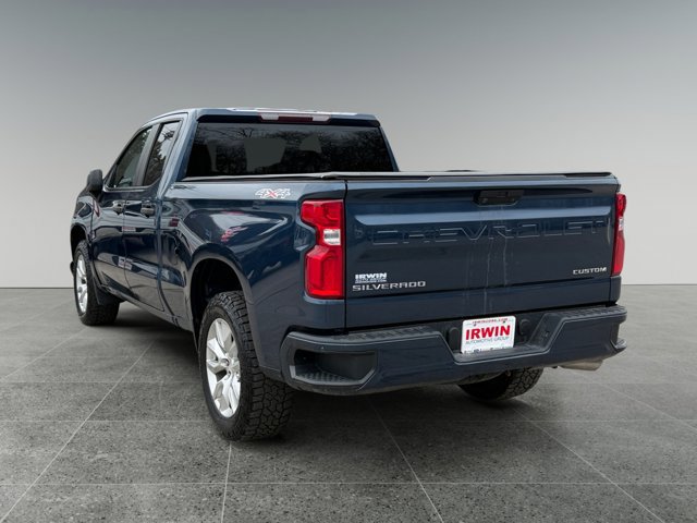 Used 2019 Chevrolet Silverado 1500 Custom w/ Custom Convenience Package image 2