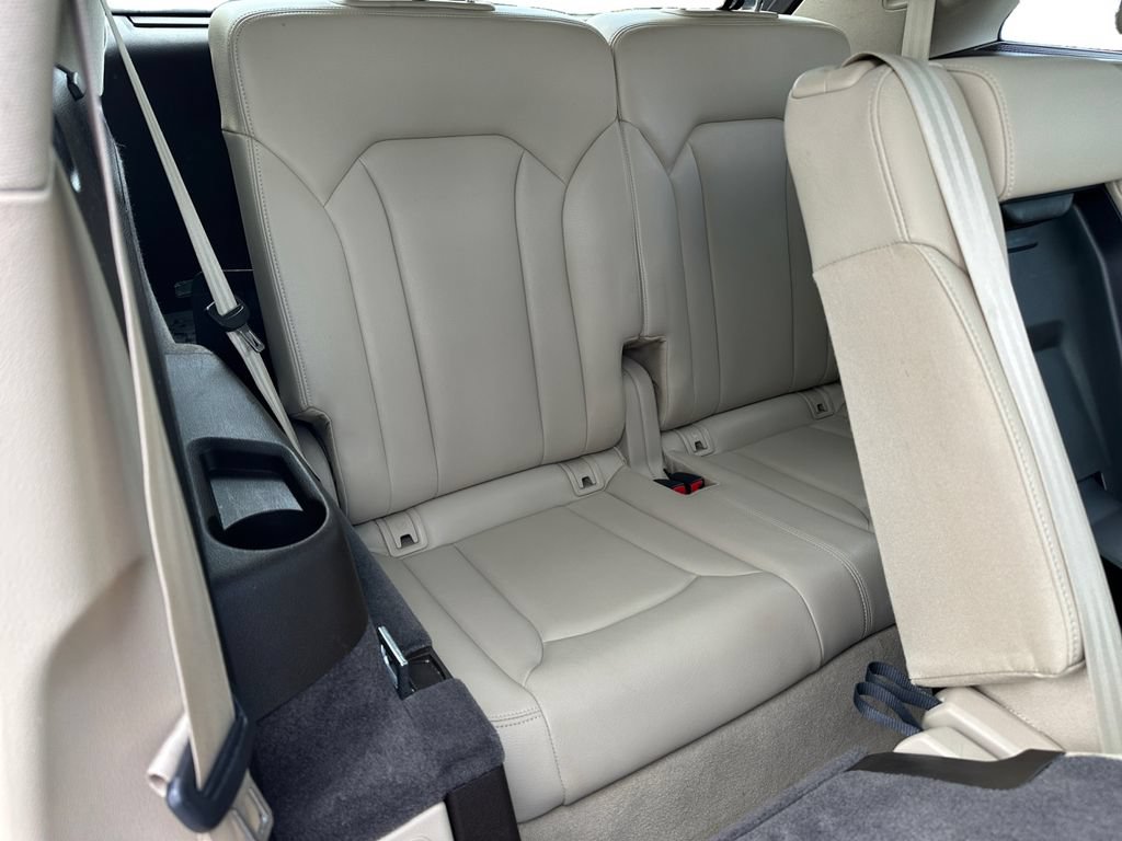 Used 2019 Audi Q7 3.0T Premium Plus w/ Premium Plus Package AWD/4WD image 8