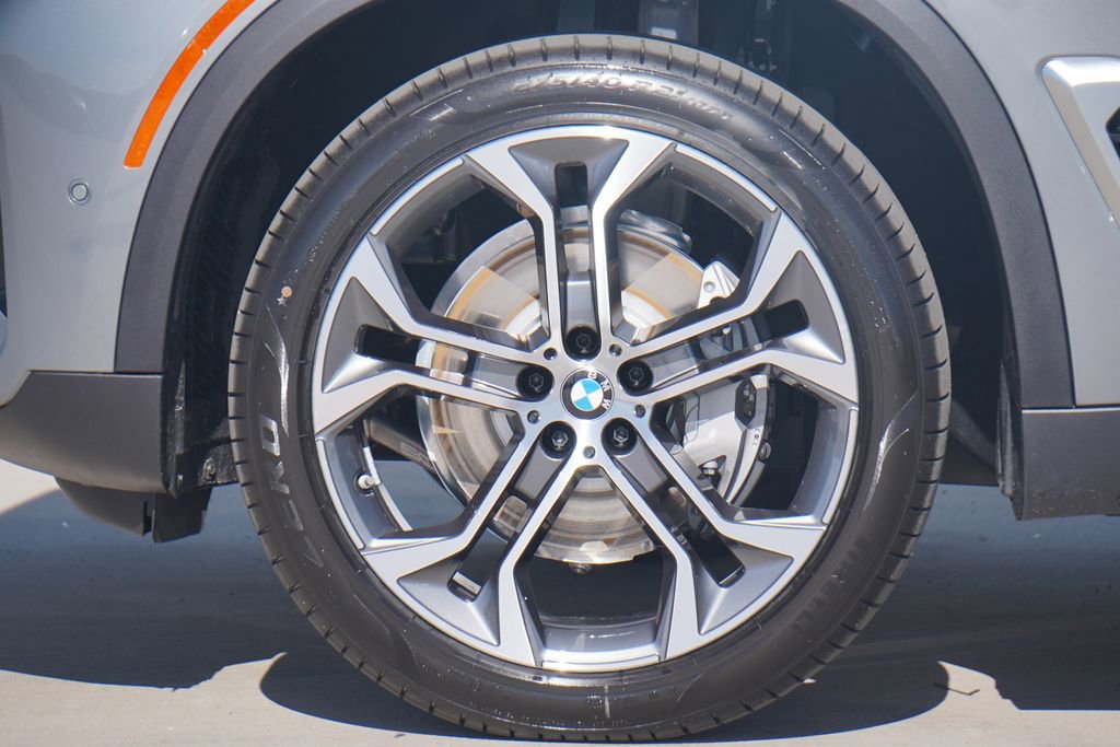 New 2026 BMW X5 sDrive40i w/ Premium Package image 5