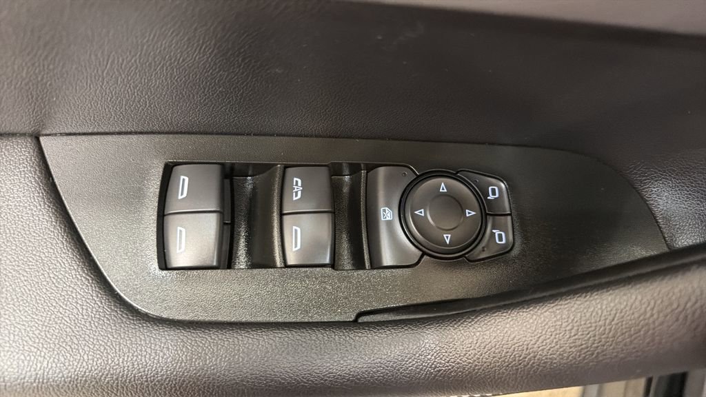 Used 2025 Chevrolet Blazer LT AWD/4WD image 16