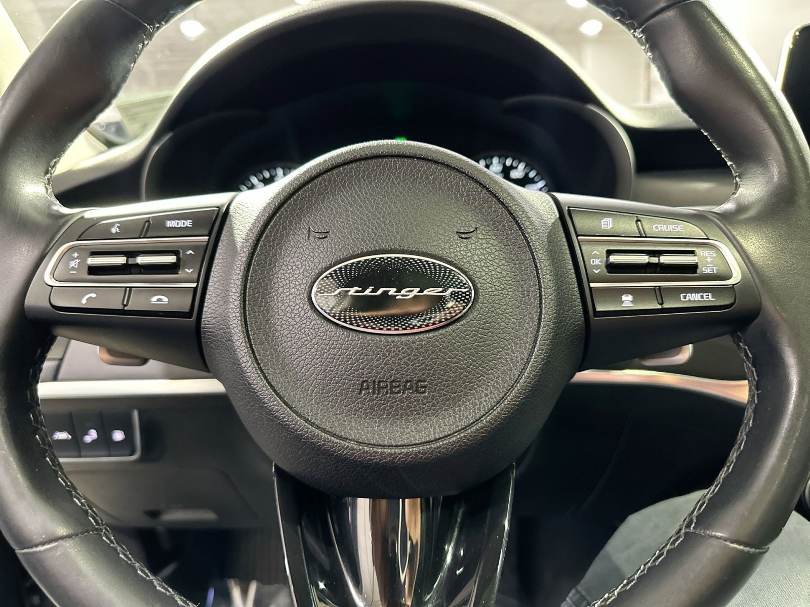 Used 2019 Kia Stinger Premium image 18