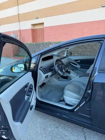 Used 2010 Toyota Prius Three image 9
