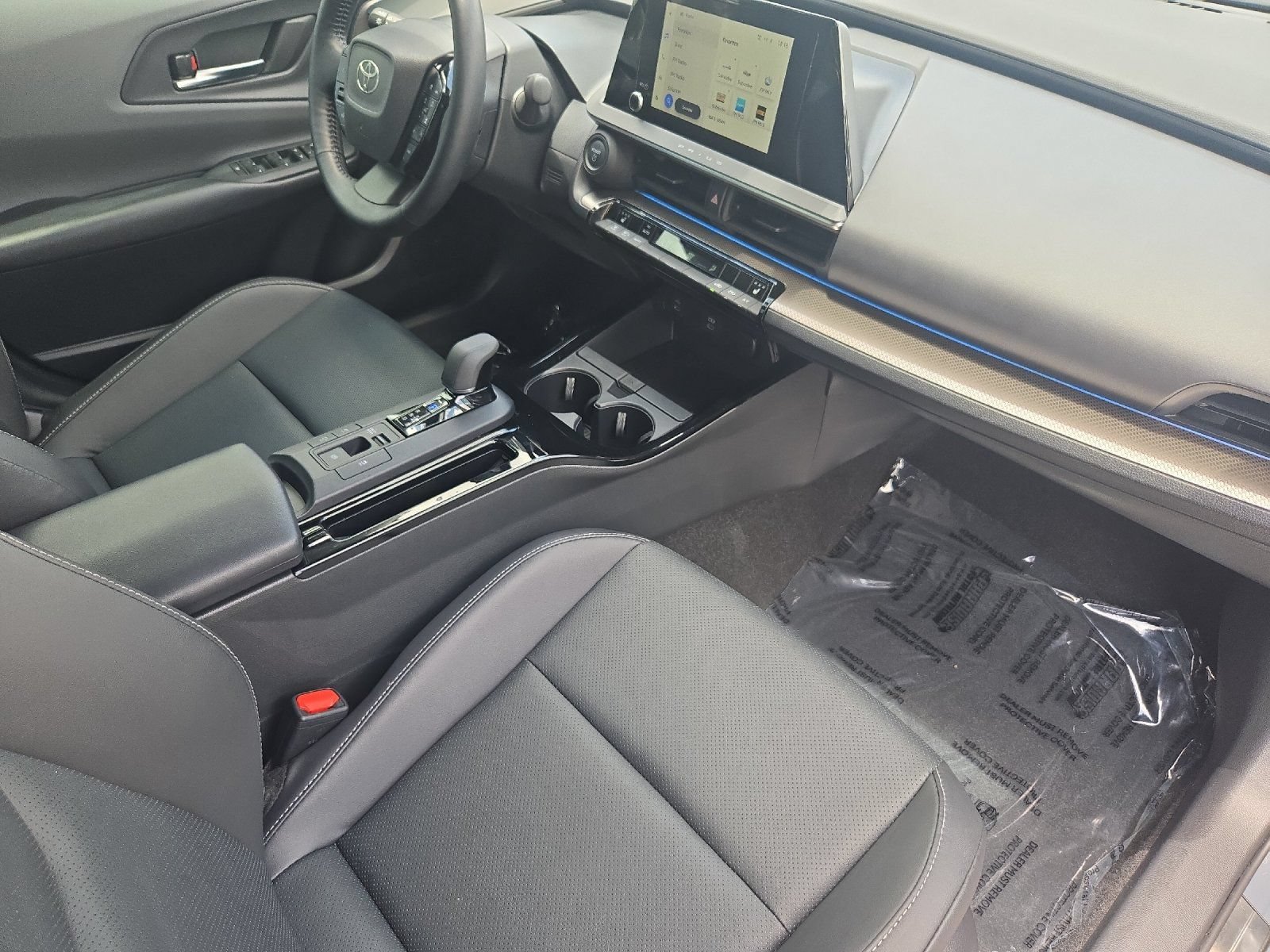 Certified 2026 Toyota Prius XLE FWD image 14