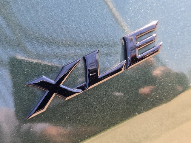 Certified 2025 Toyota Sienna XLE Woodland Edition AWD/4WD image 9