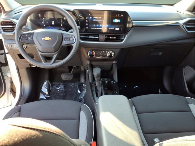Used 2026 Chevrolet TrailBlazer LS w/ LS Convenience Package FWD image 13