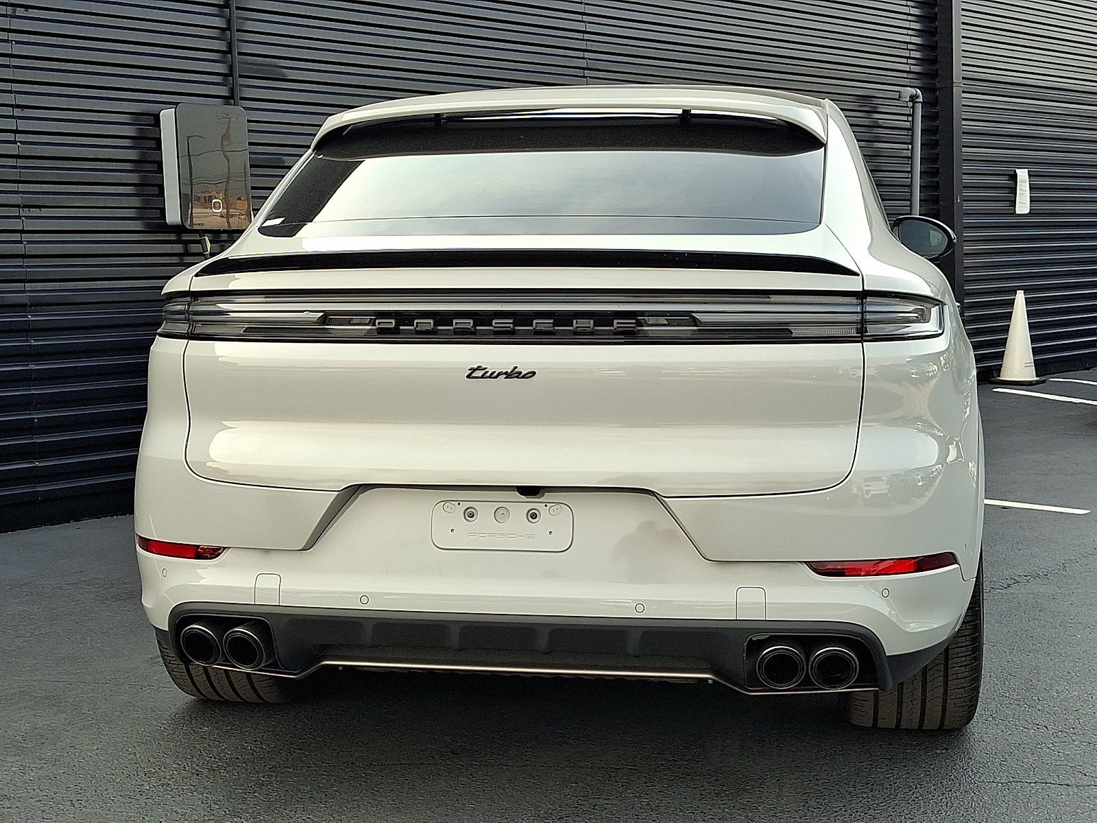 Certified 2025 Porsche Cayenne Turbo AWD/4WD image 6