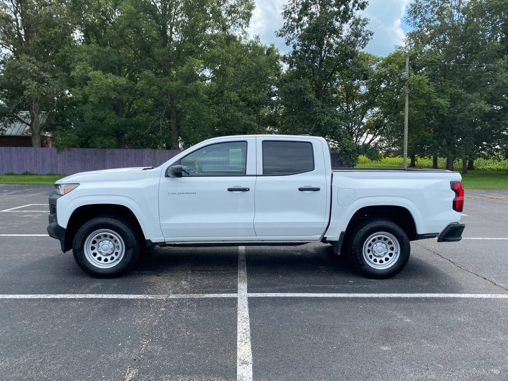 Used 2025 Chevrolet Colorado W/T RWD image 4