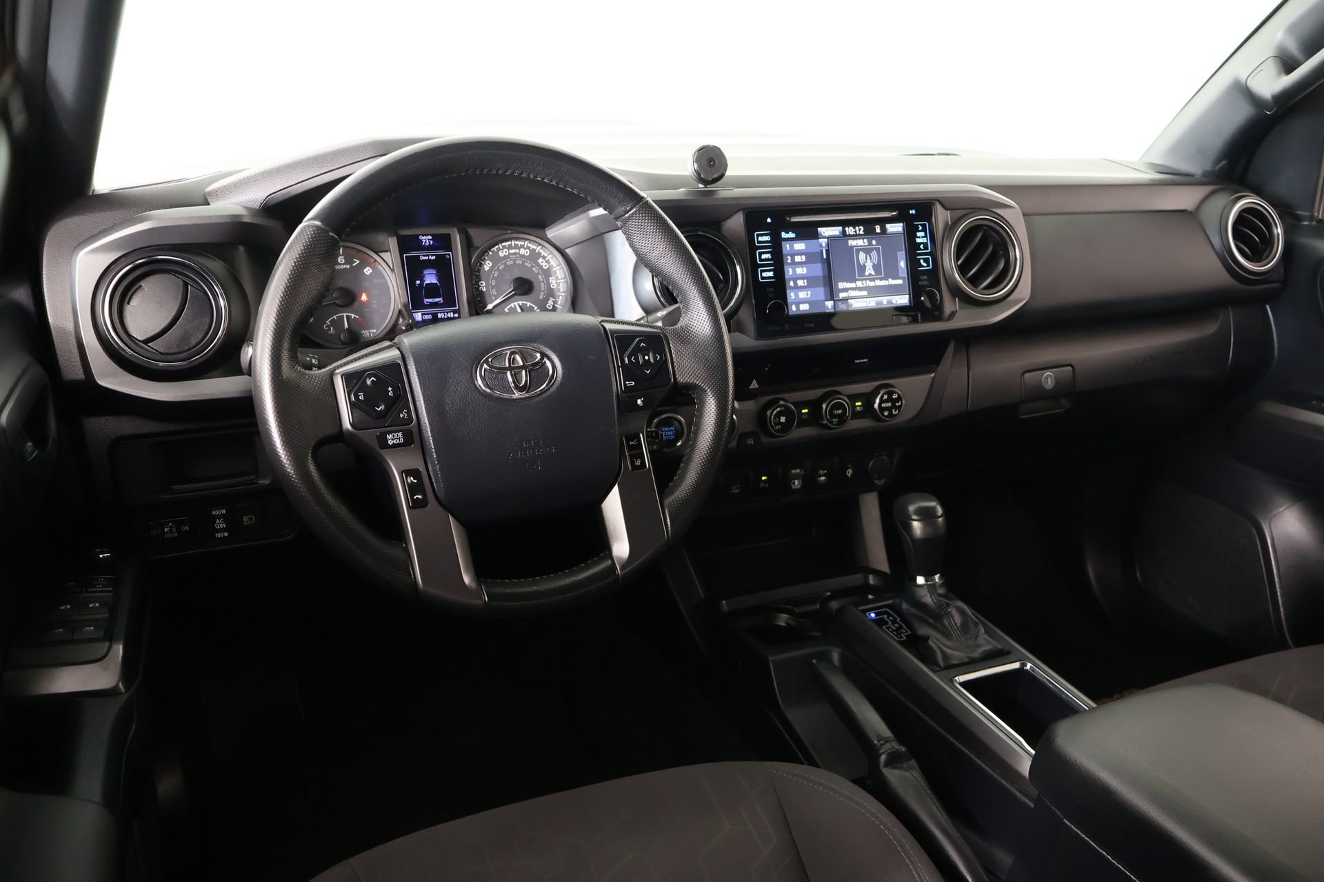 Used 2018 Toyota Tacoma TRD Sport w/ Technology Package AWD/4WD image 2