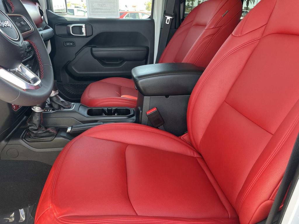 Used 2023 Jeep Gladiator Rubicon w/ LED Lighting Group AWD/4WD image 21