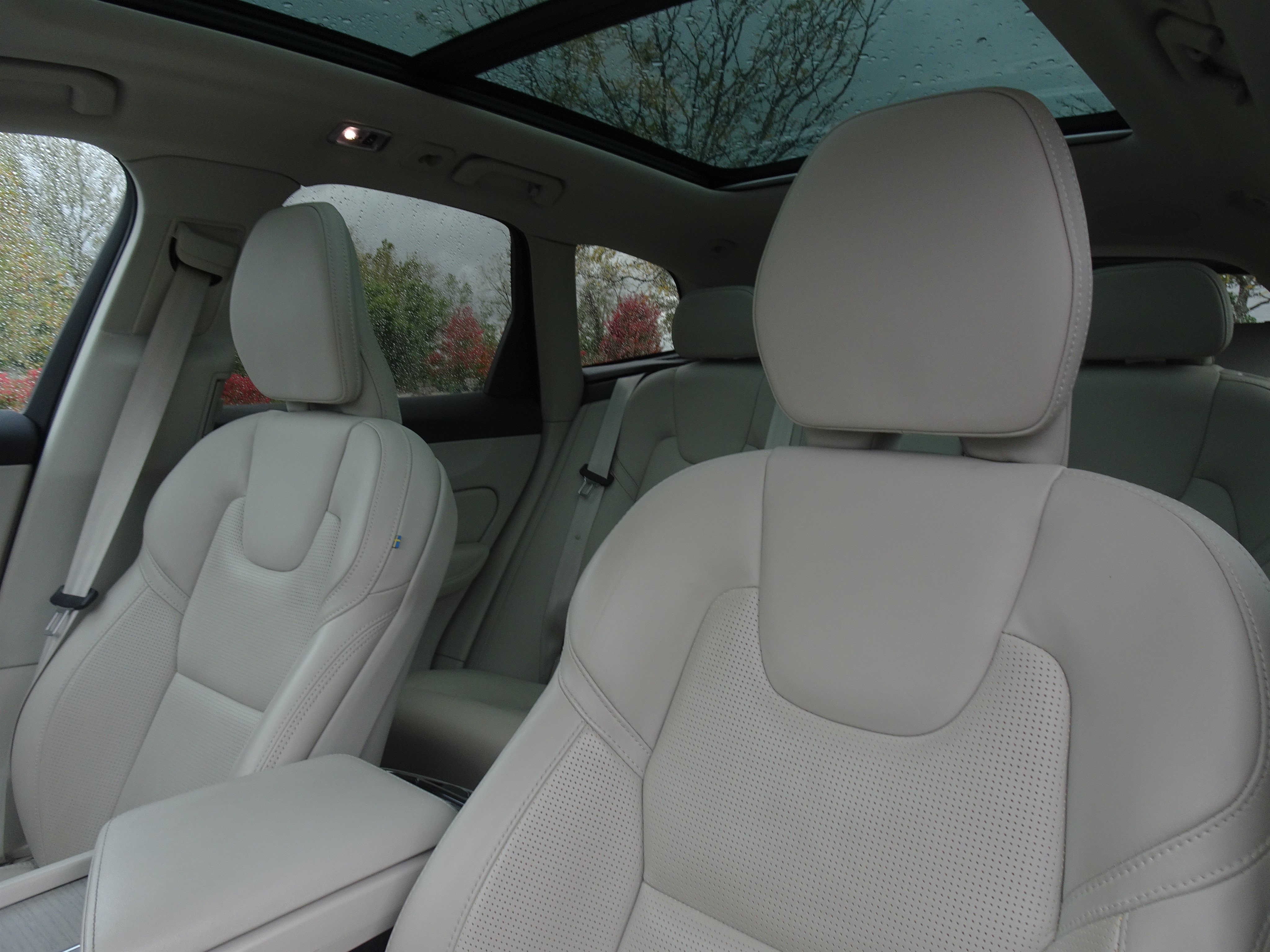 Used 2021 Volvo XC60 T6 Inscription AWD/4WD image 16