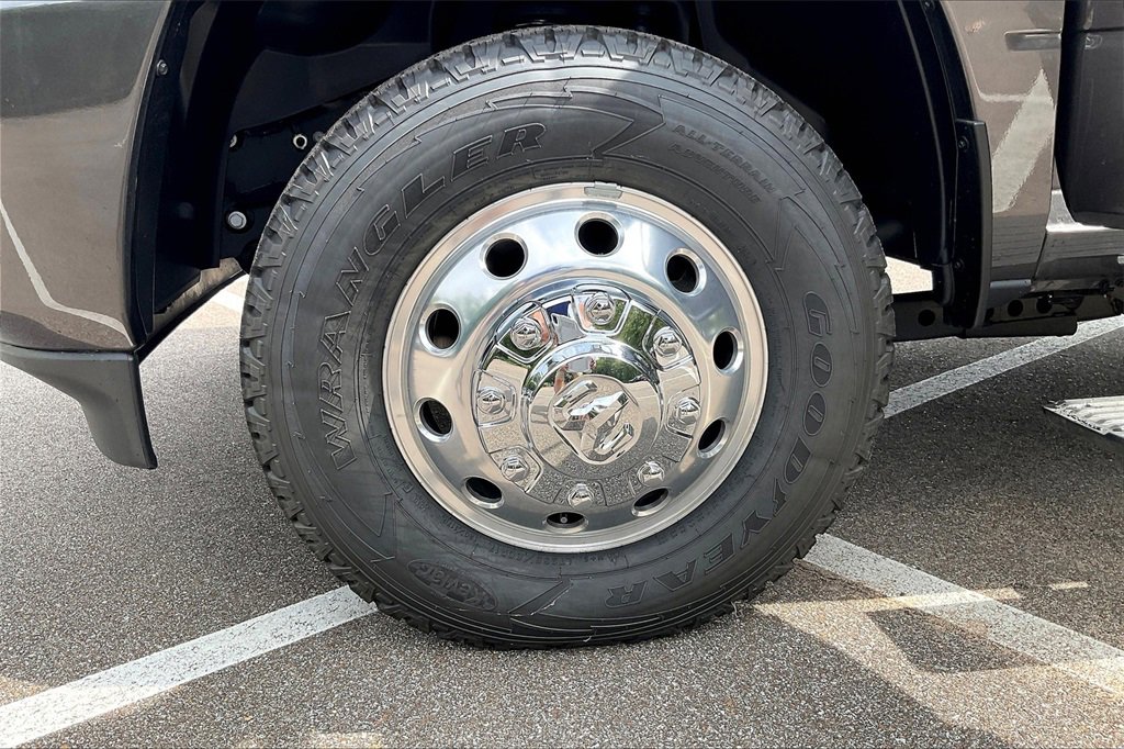 New 2025 RAM 3500 Laramie image 12