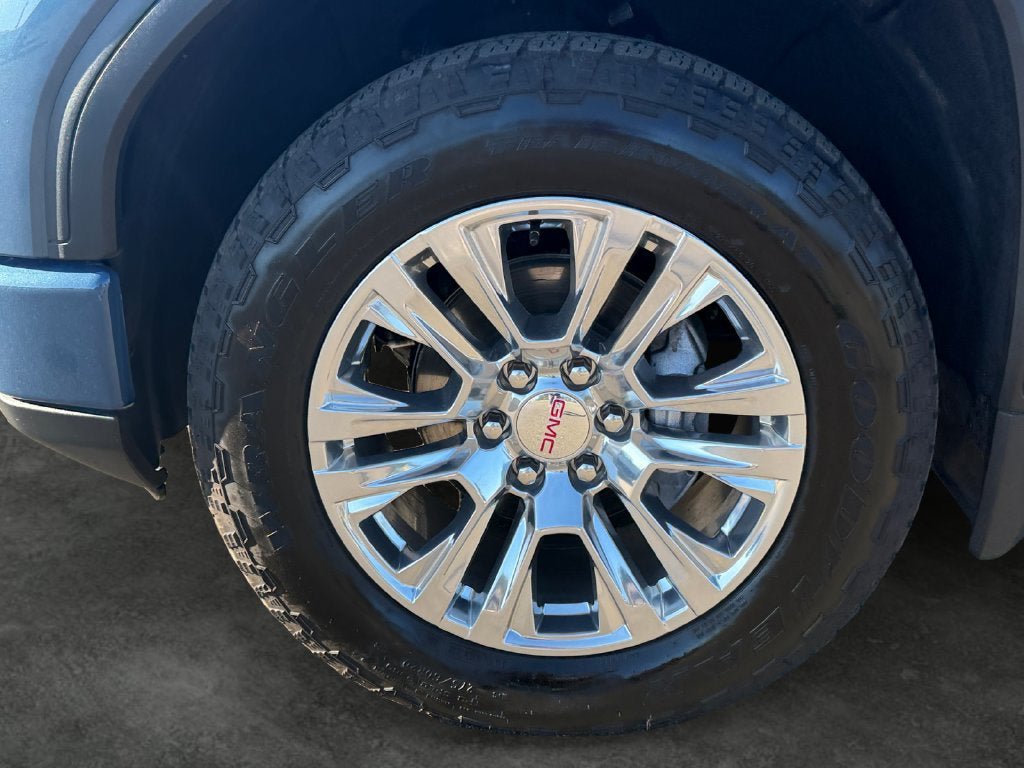 Used 2026 GMC Sierra 1500 Denali w/ Technology Package AWD/4WD image 4