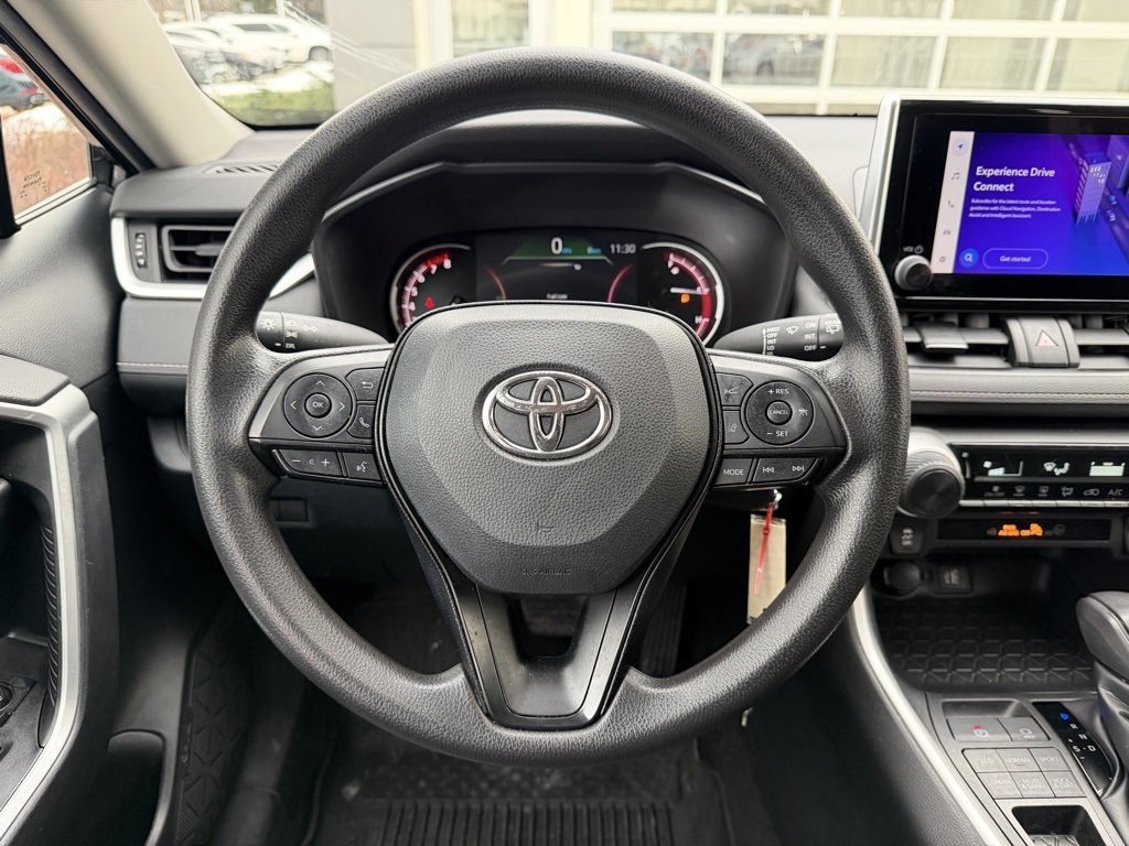 Used 2023 Toyota RAV4 LE image 17