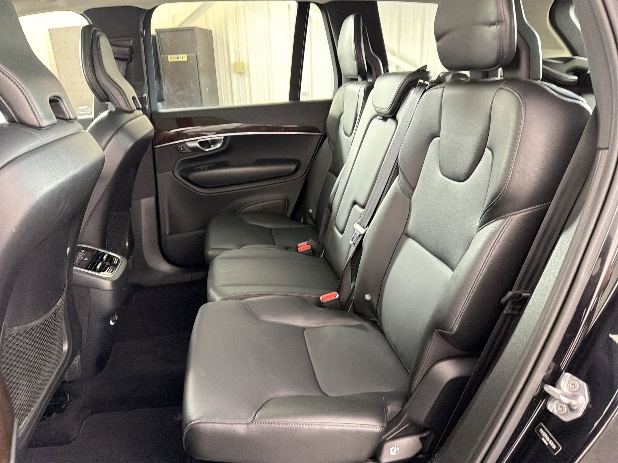 Used 2019 Volvo XC90 T5 Momentum w/ Protection Package Premier image 15