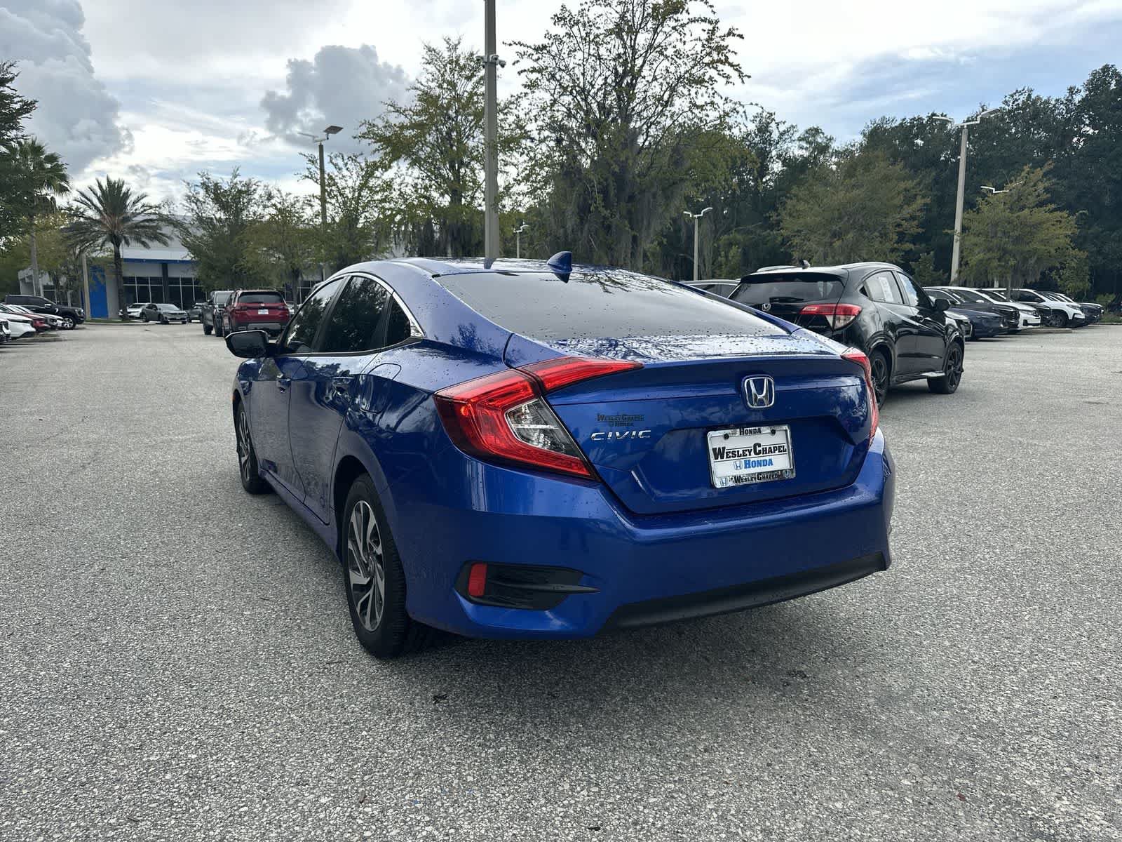 Used 2018 Honda Civic EX image 4