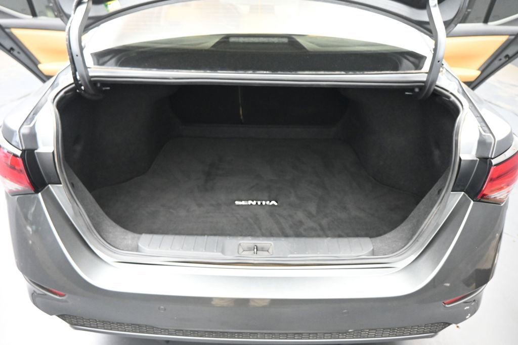Used 2024 Nissan Sentra SV w/ SV Premium Package FWD image 19