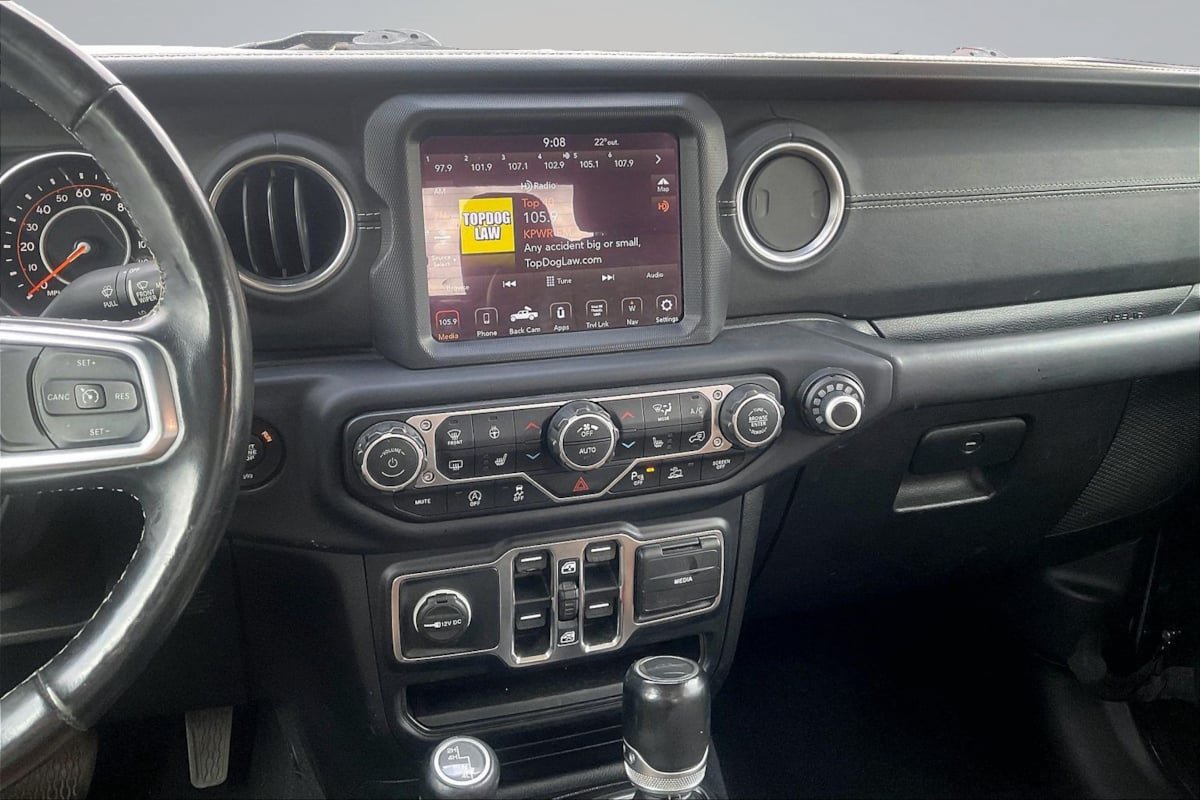 Used 2020 Jeep Gladiator Overland AWD/4WD image 6