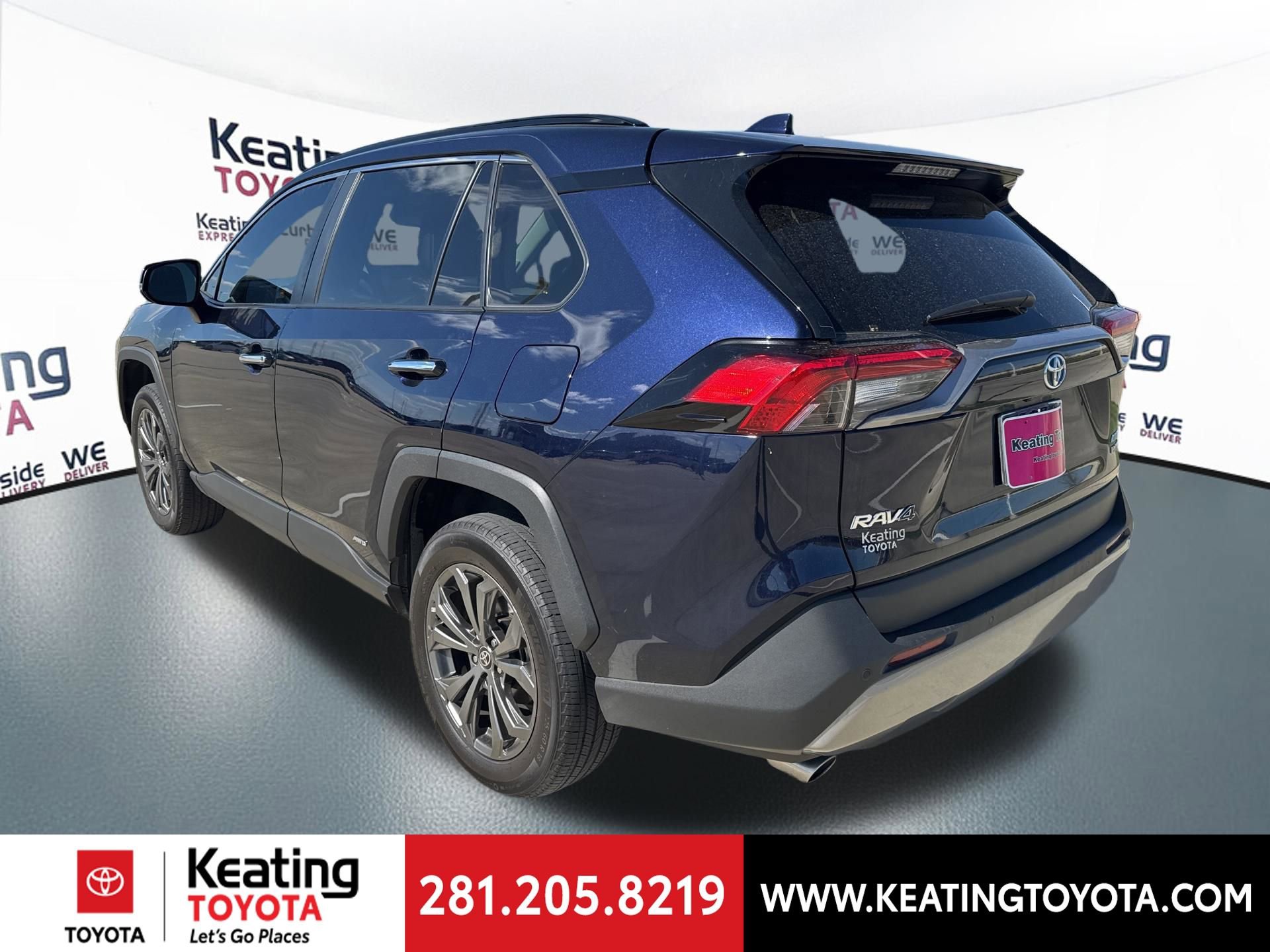 Used 2024 Toyota RAV4 Limited w/ Advanced Technology Package image 5