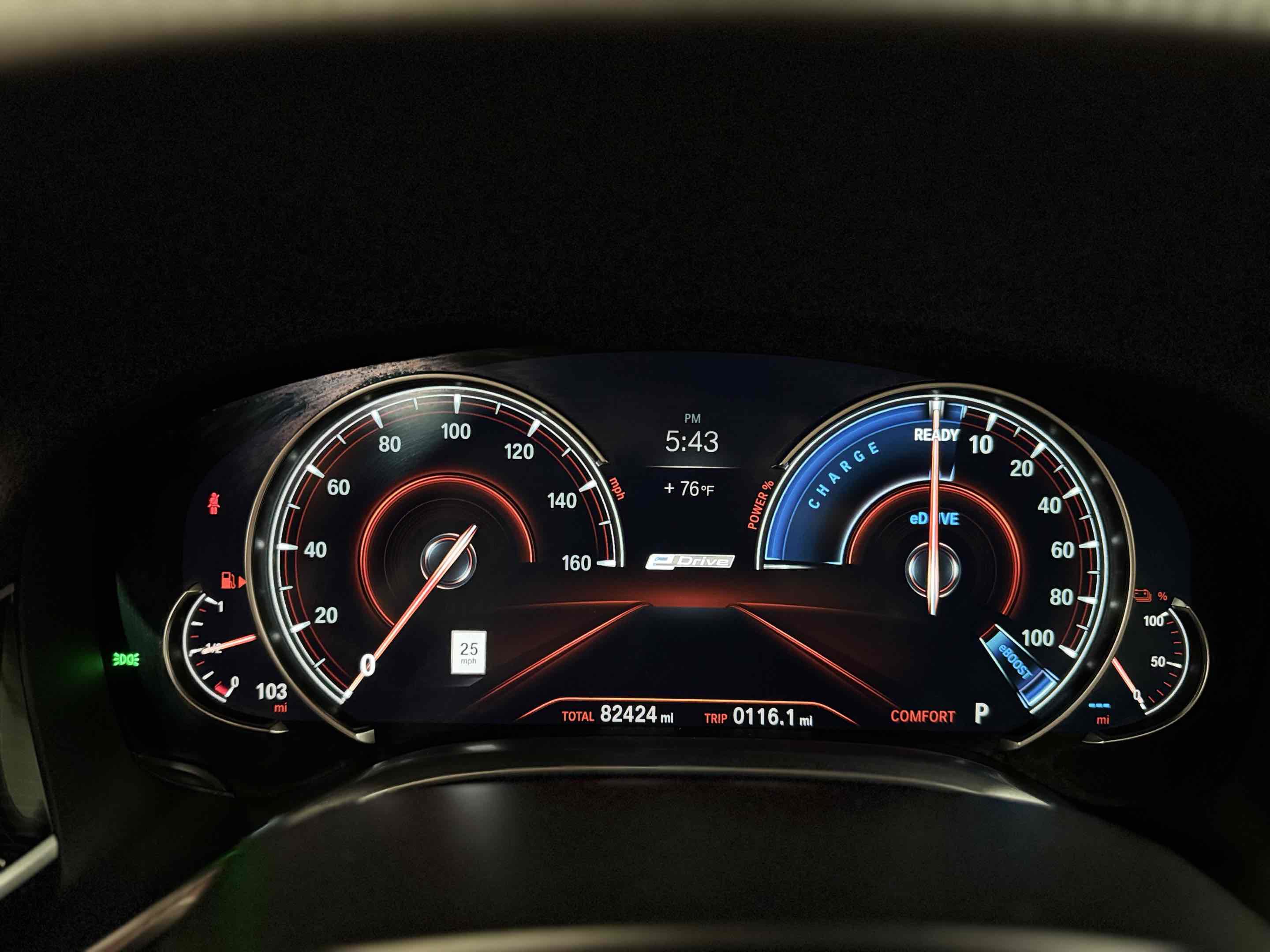 Used 2018 BMW 740e xDrive AWD/4WD image 9