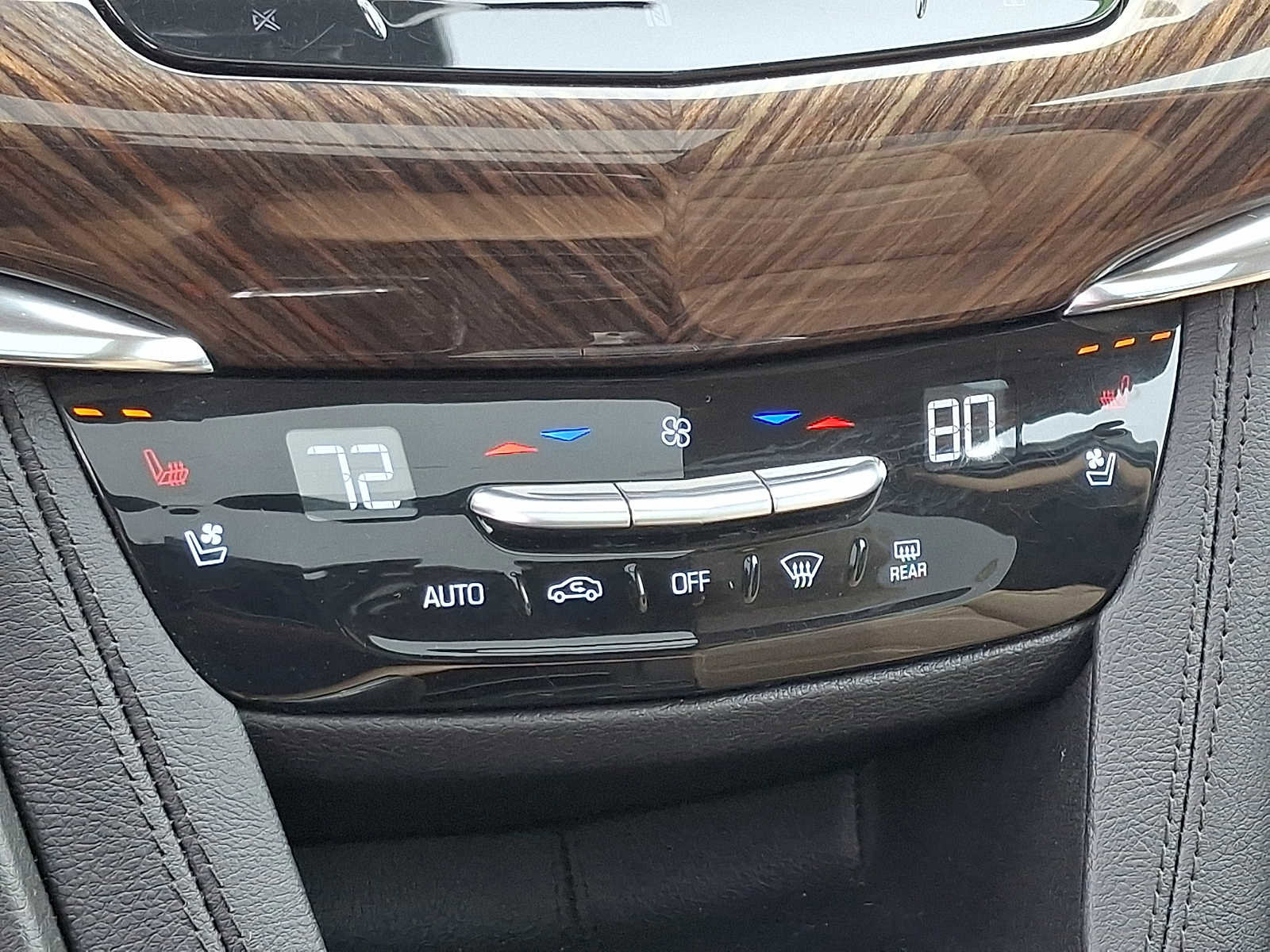 Used 2021 Cadillac XT6 Premium Luxury w/ Platinum Package image 17