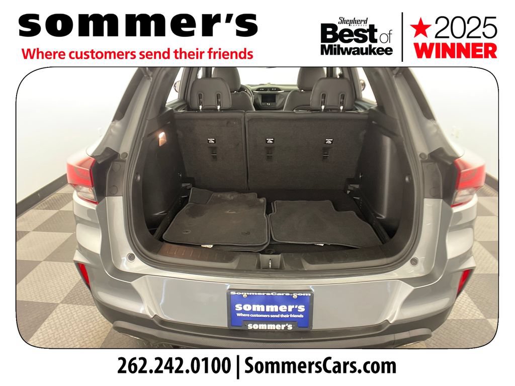 Used 2023 Chevrolet TrailBlazer RS AWD/4WD image 19