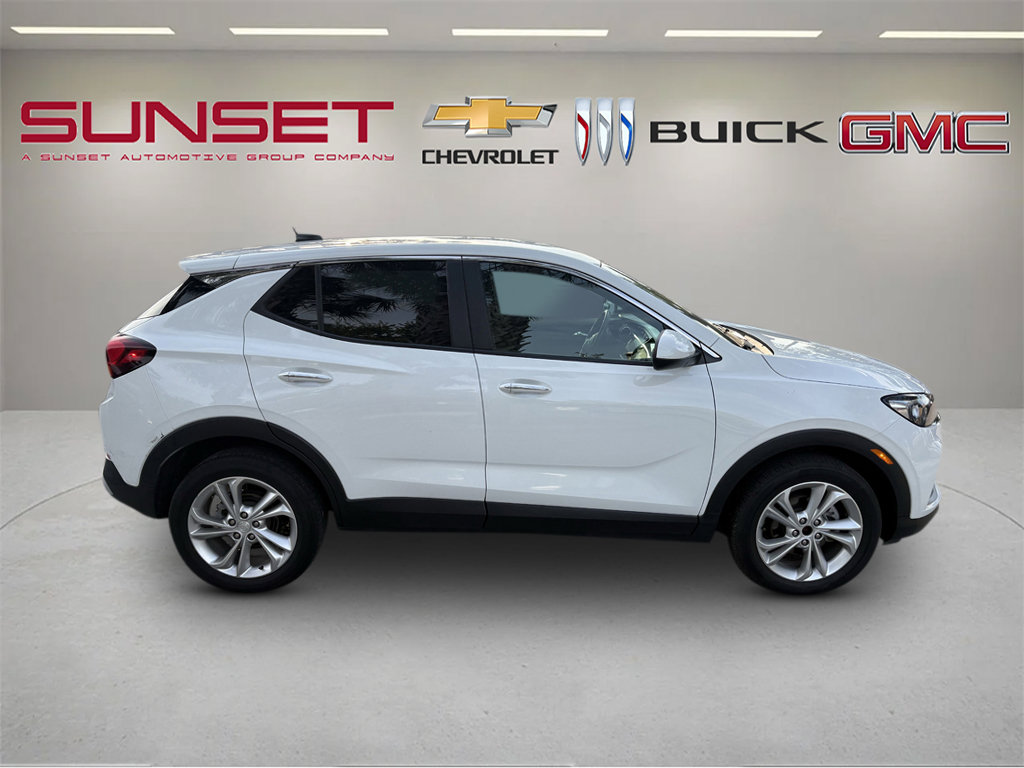 Certified 2022 Buick Encore GX Preferred w/ Cold Weather Comfort Package FWD image 9