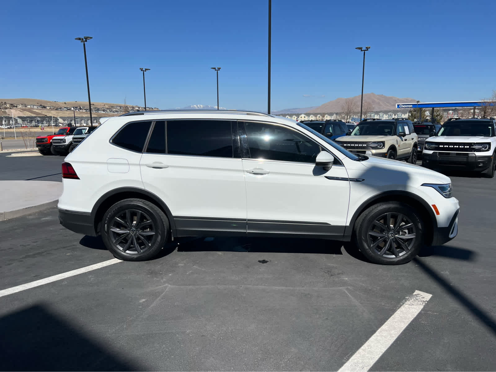 Used 2022 Volkswagen Tiguan SE image 6