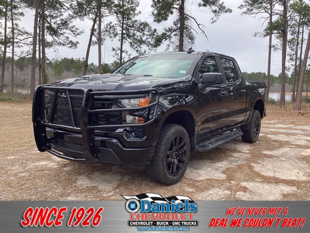 Used 2022 Chevrolet Silverado 1500 Custom Trail Boss w/ Midnight Edition AWD/4WD image 1