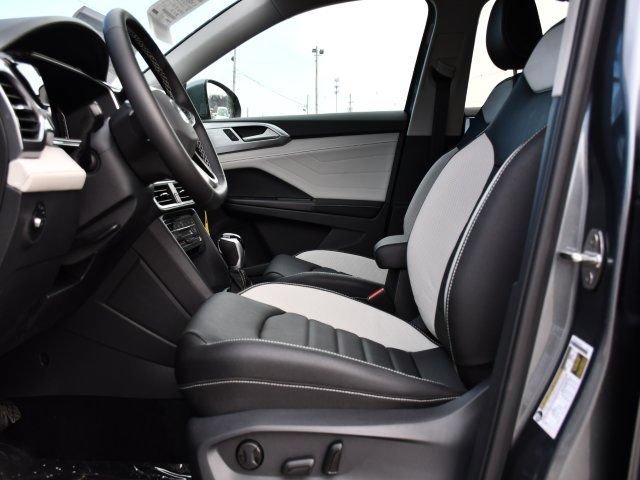 New 2026 Volkswagen Taos SEL AWD/4WD image 12