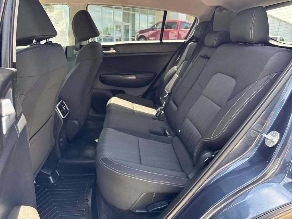 Used 2022 Kia Sportage LX FWD image 11