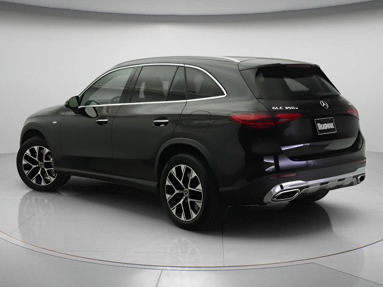 Certified 2025 Mercedes-Benz GLC 350e 4MATIC image 2