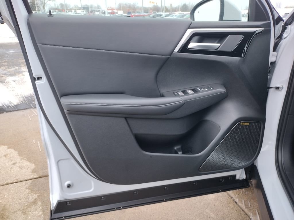 New 2026 Mitsubishi Outlander SE image 29