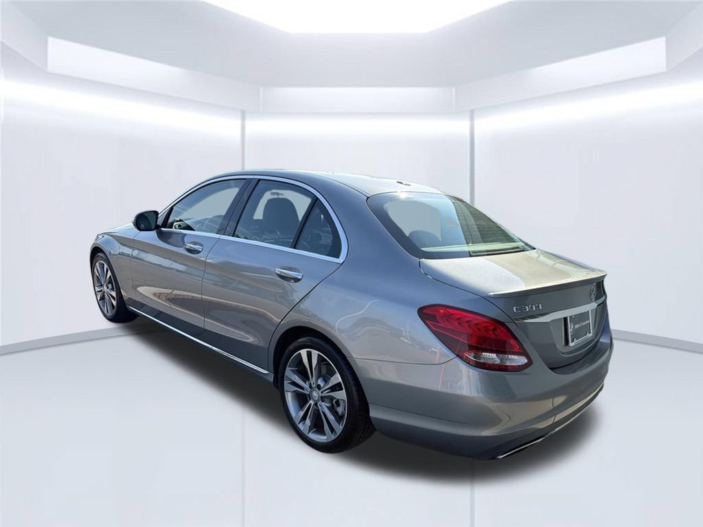 Used 2016 Mercedes-Benz C 300 Sedan image 4