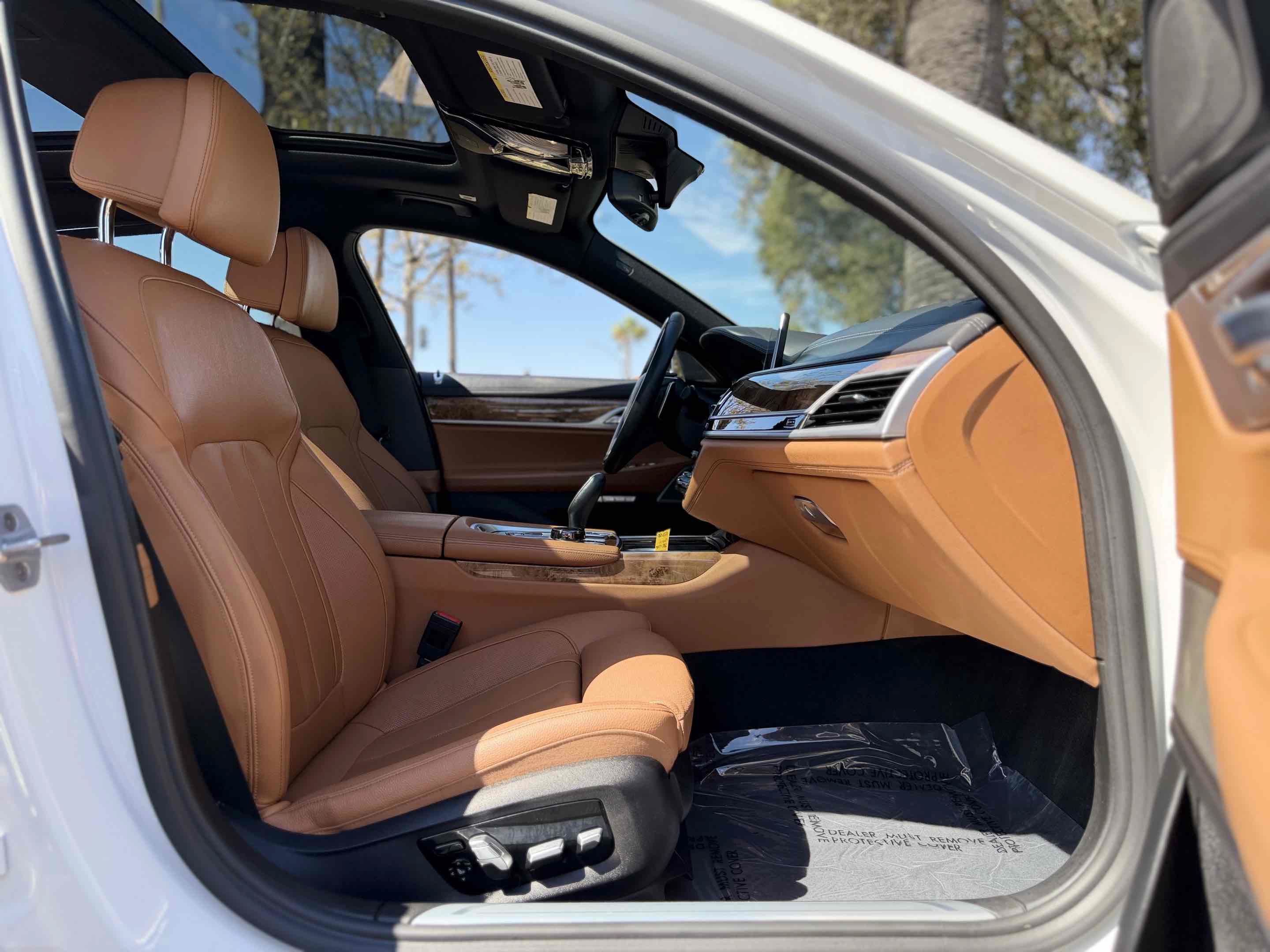 Used 2018 BMW 740e xDrive AWD/4WD image 5