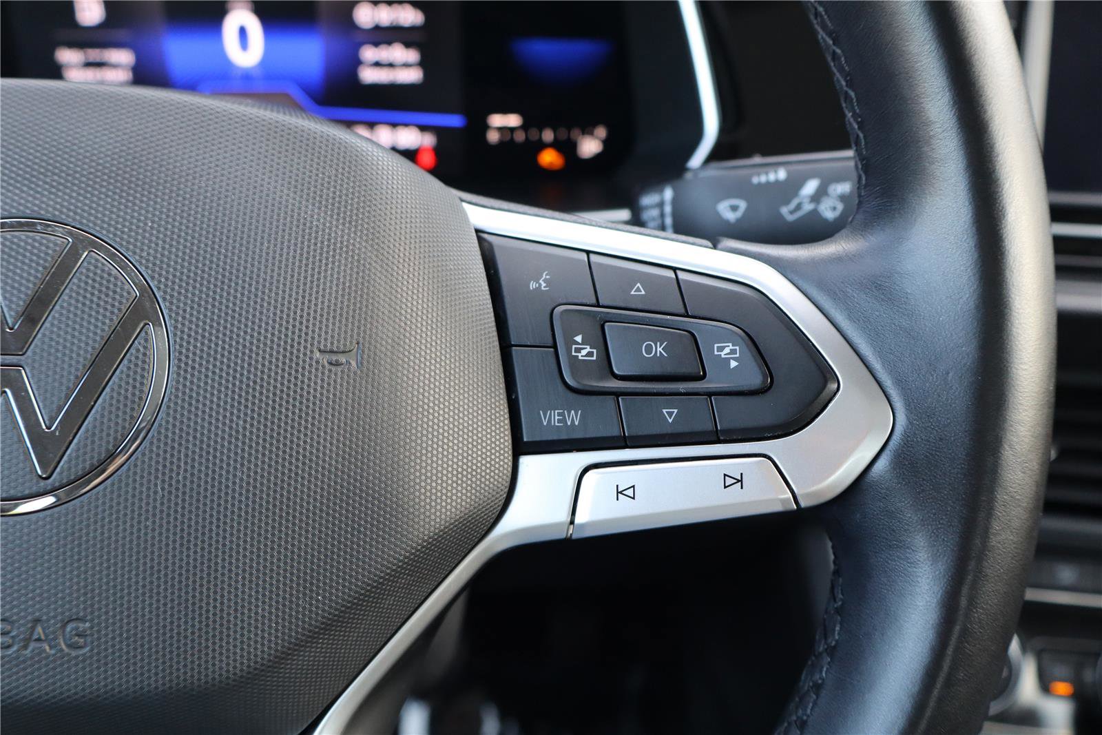 Used 2022 Volkswagen Jetta SE image 17