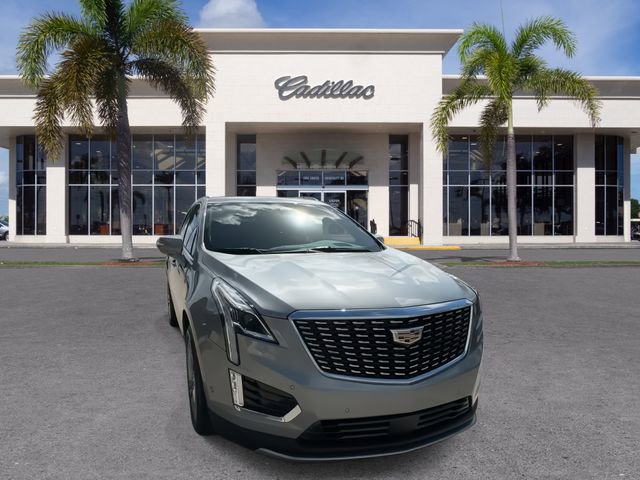 Certified 2023 Cadillac XT5 Premium Luxury w/ Technology Package image 3