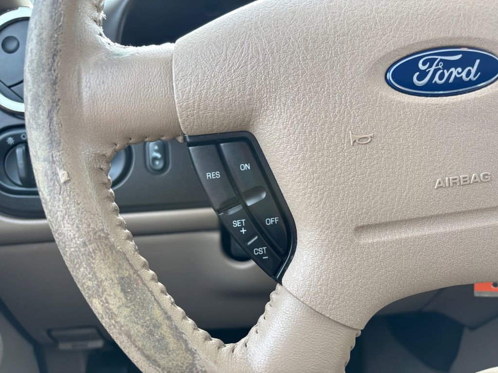 Used 2006 Ford Expedition Eddie Bauer image 18