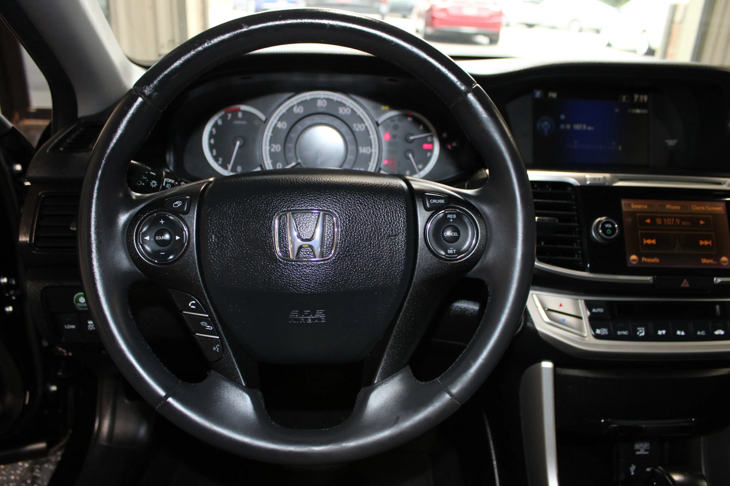 Used 2014 Honda Accord EX-L image 11