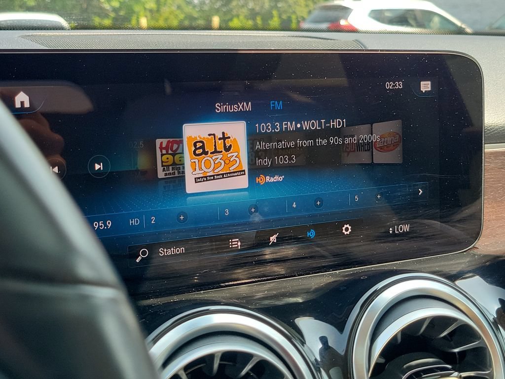 Used 2023 Mercedes-Benz EQB 300 4MATIC w/ Pinnacle Package image 33