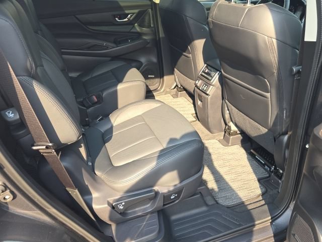 Certified 2025 Subaru Ascent Bronze Edition AWD/4WD image 10