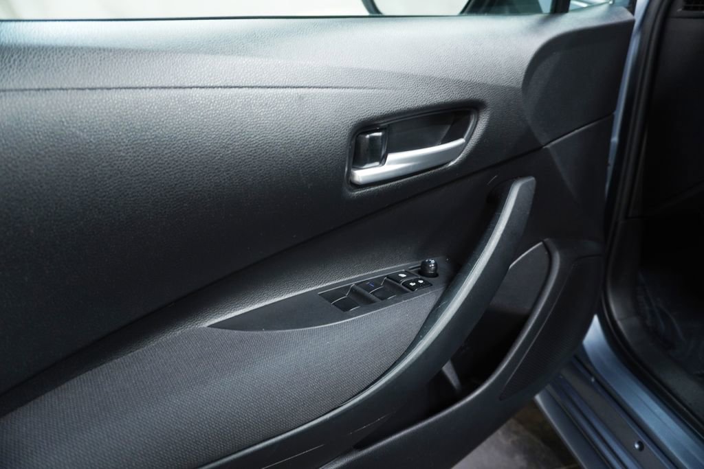 Certified 2020 Toyota Corolla LE FWD image 18